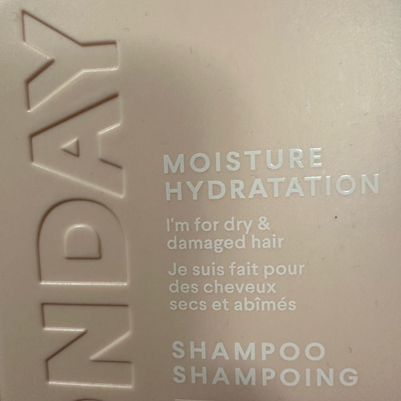 Monday - shampoo hydration - Picture 3 of 3